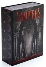 Cargar imagen en el visor de la galería, Caja-Cofre: Vampiros (Clásicos Ilustrados) (TD)