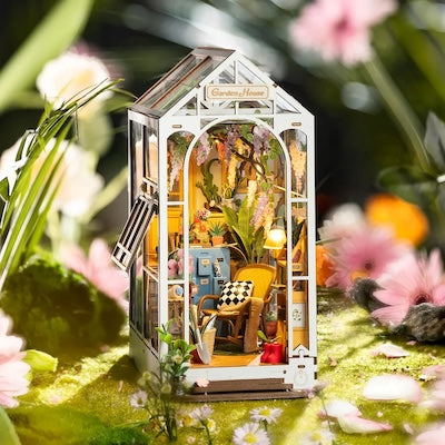 Booknook: Garden House