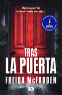 Tras la puerta