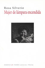 Mujer de lámpara encendida