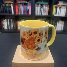 Cargar imagen en el visor de la galería, Vase with twelve sunflowers
